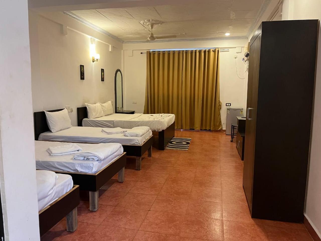 Hotel Pleasure Inn Near Turtle Beach Morjim Manage By Ld Group Of Hospitality Eksteriør bilde