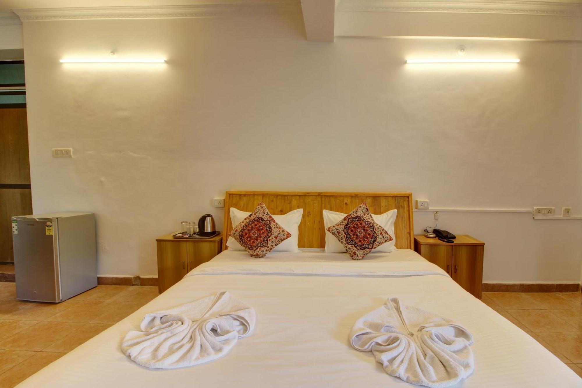 Hotel Pleasure Inn Near Turtle Beach Morjim Manage By Ld Group Of Hospitality Eksteriør bilde