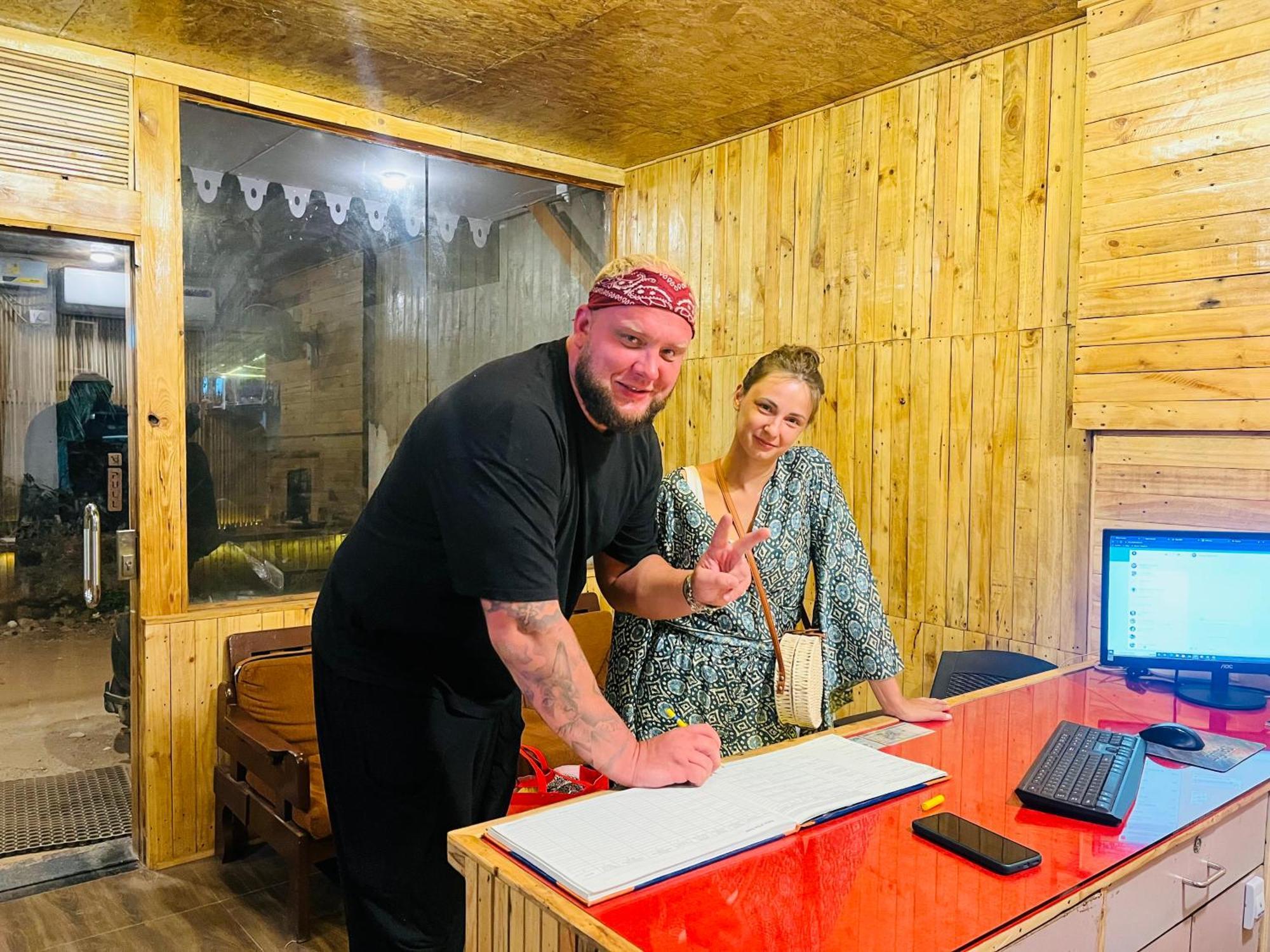 Hotel Pleasure Inn Near Turtle Beach Morjim Manage By Ld Group Of Hospitality Eksteriør bilde