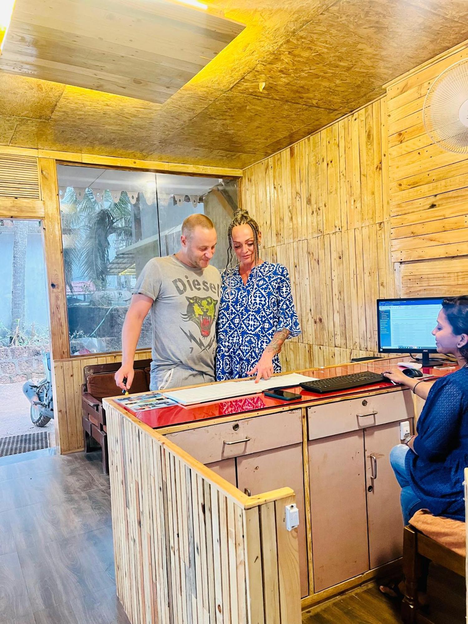 Hotel Pleasure Inn Near Turtle Beach Morjim Manage By Ld Group Of Hospitality Eksteriør bilde