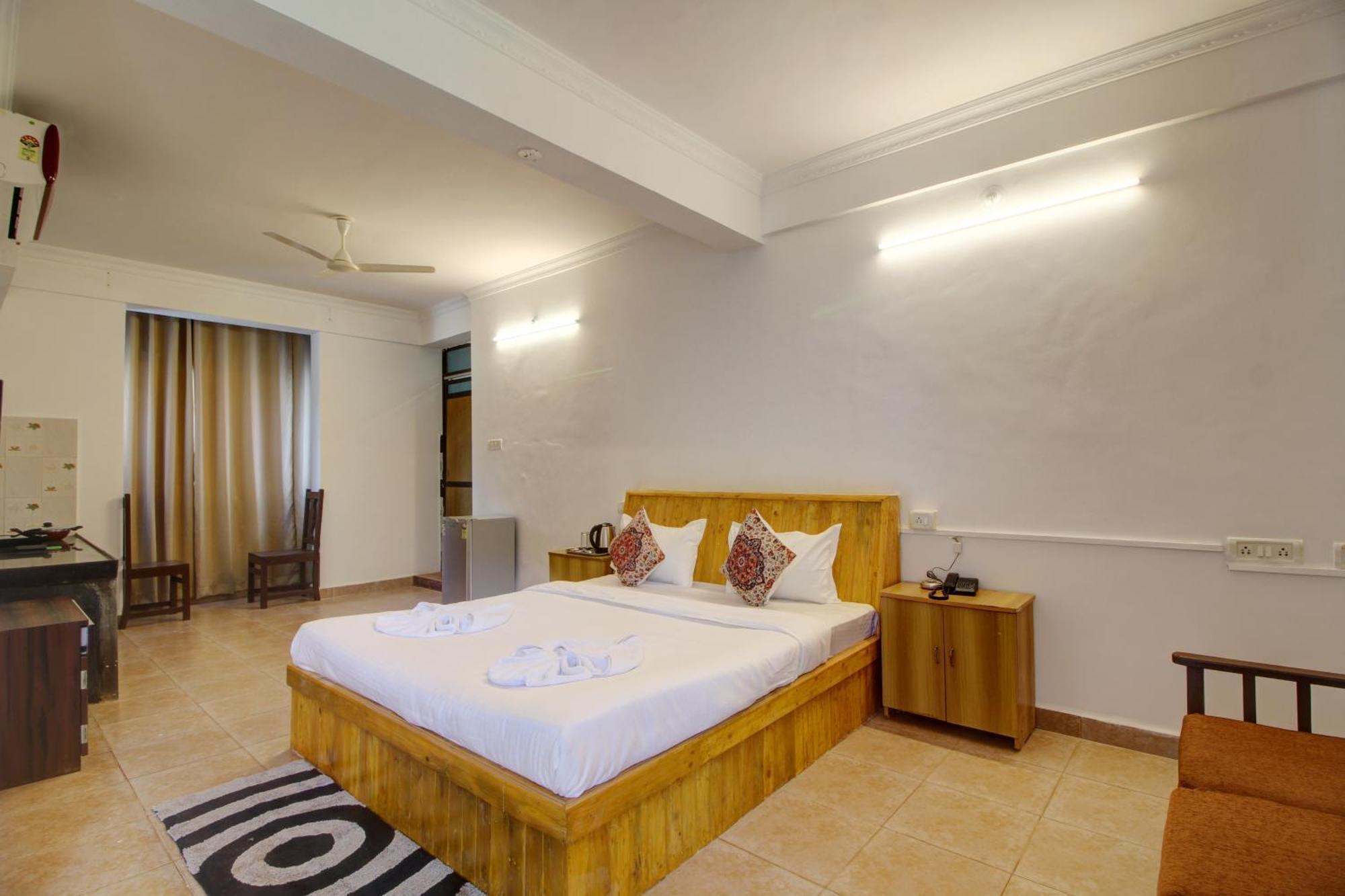 Hotel Pleasure Inn Near Turtle Beach Morjim Manage By Ld Group Of Hospitality Eksteriør bilde